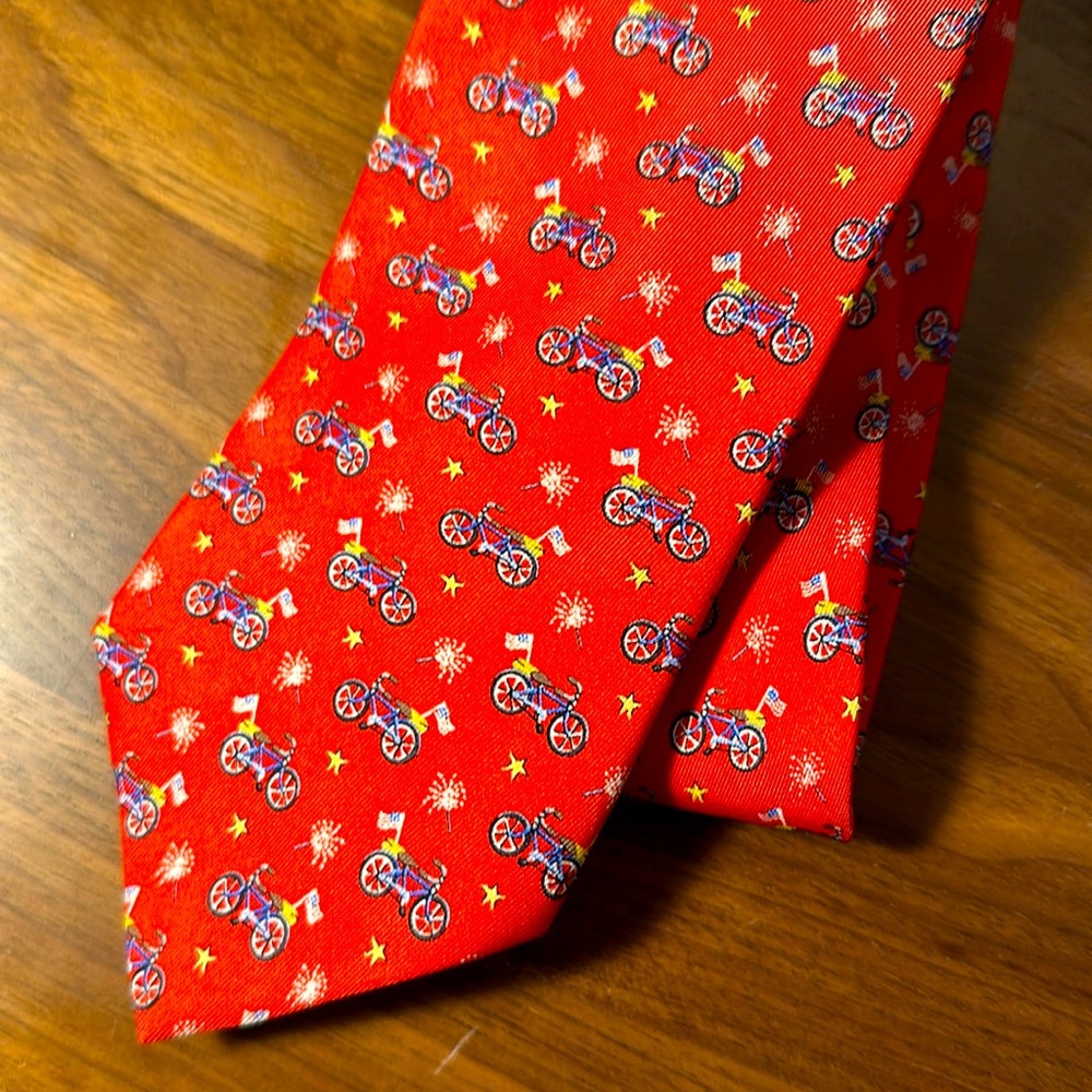 Bicycle with American Flag and Fireworks pattern men’s silk tie